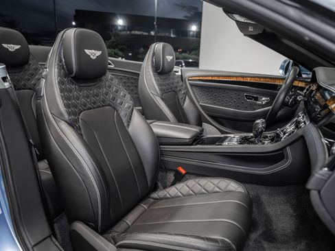 Used 2022 Bentley Continental GT V8 AWD/4WD image 22