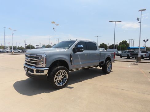 Used 2025 Ford F250 King Ranch w/ Chrome Package AWD/4WD image 2
