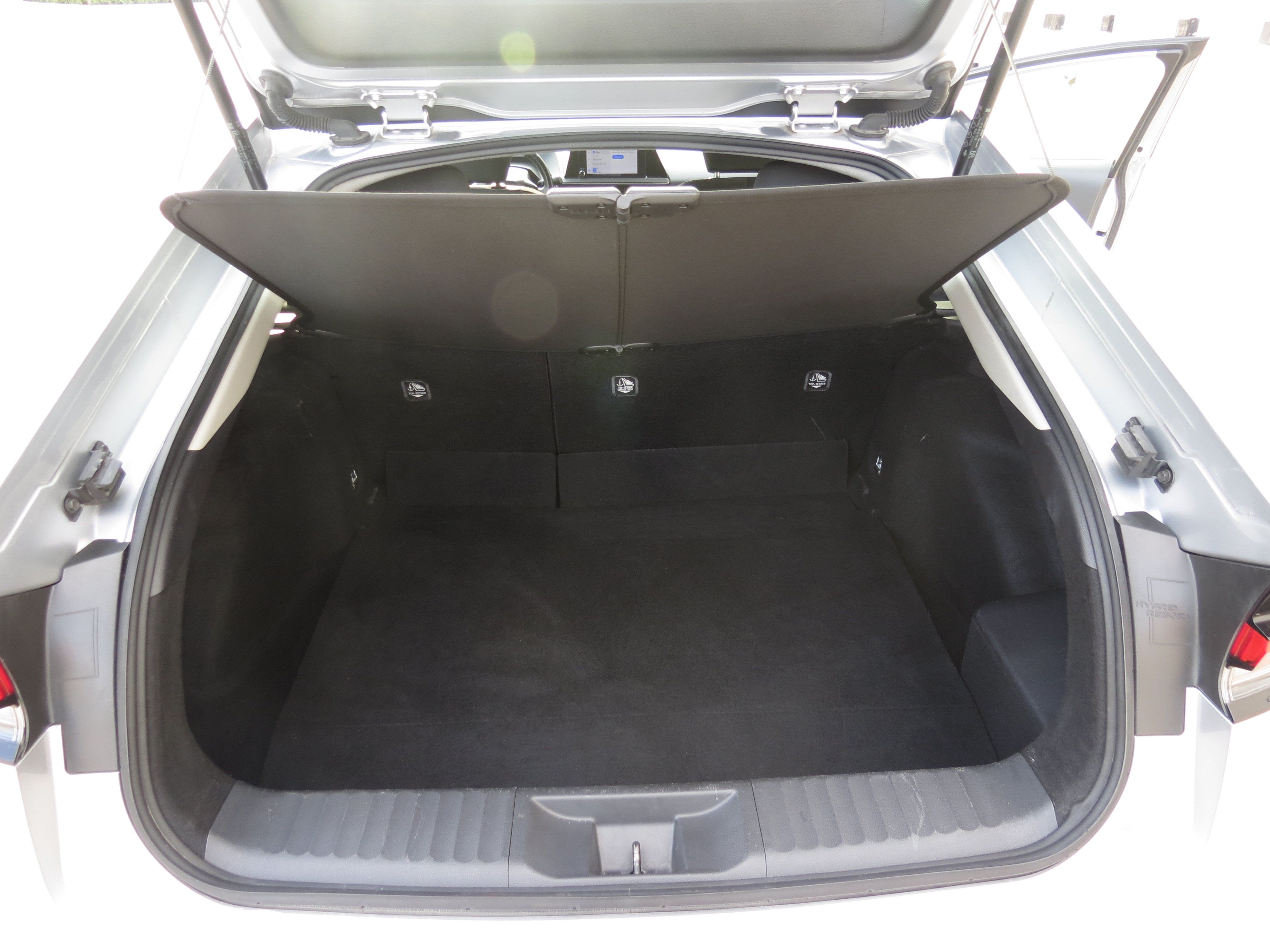 Used 2023 Toyota Prius LE FWD image 33