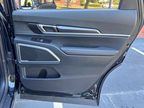 Used 2025 Kia Telluride S image 45
