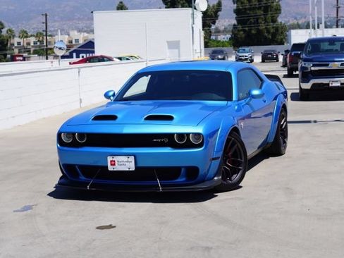 Used 2019 Dodge Challenger SRT Hellcat w/ Widebody Package RWD image 5