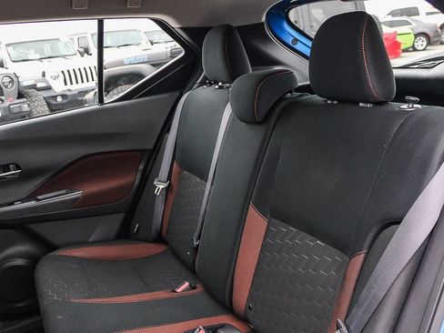 Used 2024 Nissan Kicks SR FWD image 18