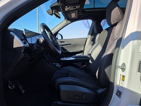 Used 2025 BMW X1 xDrive28i image 15