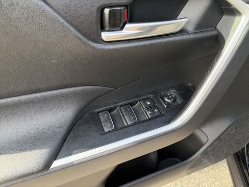 Used 2024 Toyota RAV4 XLE AWD/4WD image 15