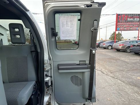 Used 2012 Ford F250 XLT w/ Snow Plow Prep Pkg image 24