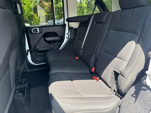 Used 2021 Jeep Wrangler Unlimited Sport AWD/4WD image 15