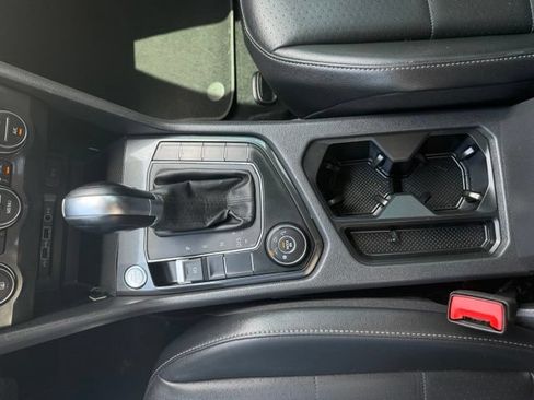 Used 2019 Volkswagen Tiguan SE w/ 3rd Row Seat Package AWD/4WD image 25