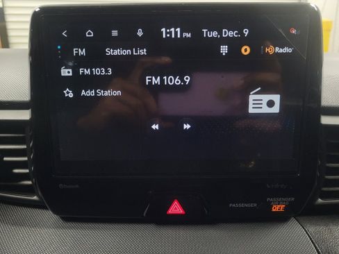 Used 2022 Hyundai Veloster N image 25