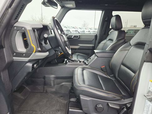 Used 2023 Ford Bronco Badlands w/ Sasquatch Package image 12