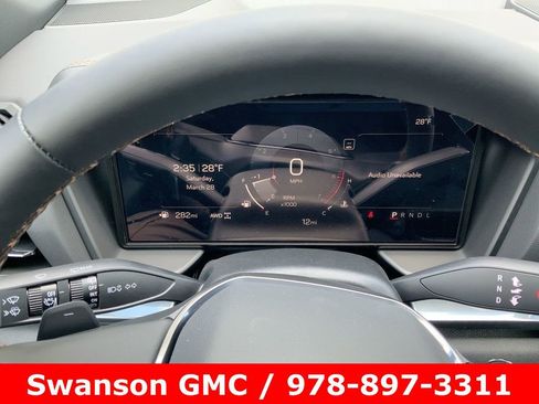New 2026 GMC Terrain AT4 w/ Technology Package II AWD/4WD image 11