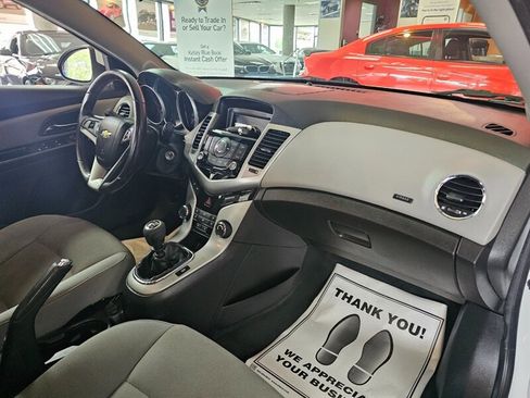 Used 2012 Chevrolet Cruze Eco image 26