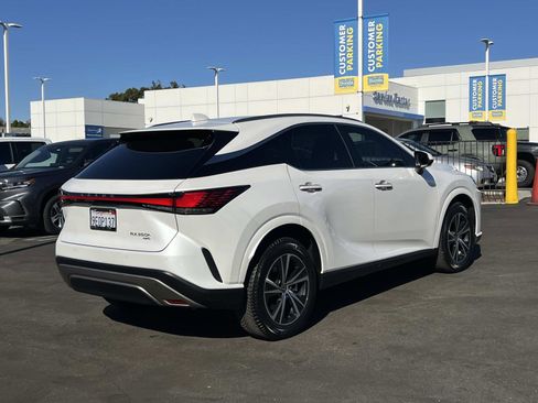 Used 2023 Lexus RX 350 RX 350h Luxury image 26