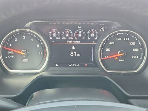 Used 2021 Chevrolet Suburban Z71 w/ Z71 Off-Road Package image 12