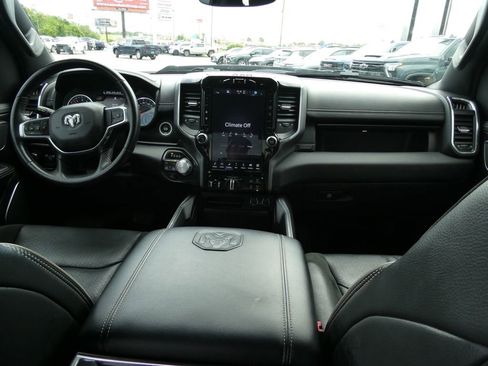 Used 2022 RAM 1500 Laramie AWD/4WD image 23