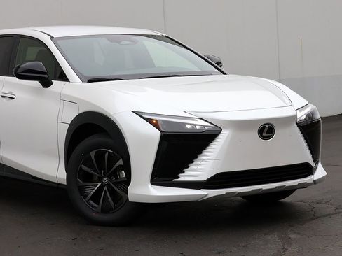 New 2026 Lexus RZ 350e 2WD image 2