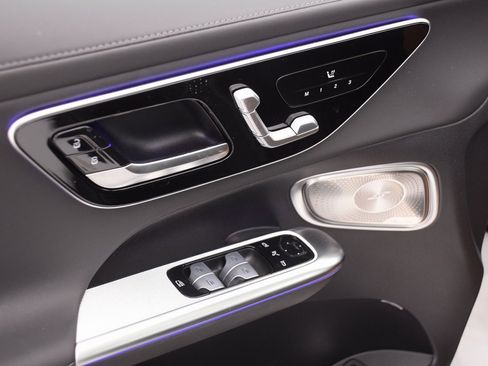 New 2025 Mercedes-Benz GLC 63 AMG S image 18