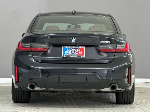 Used 2023 BMW 330i Sedan w/ M Sport Package RWD image 9