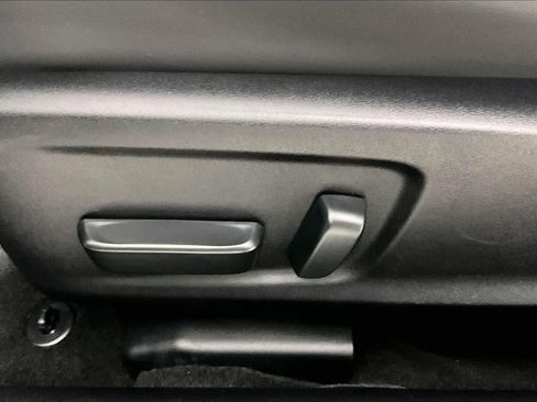 Used 2025 Lexus IS 300 F Sport image 34