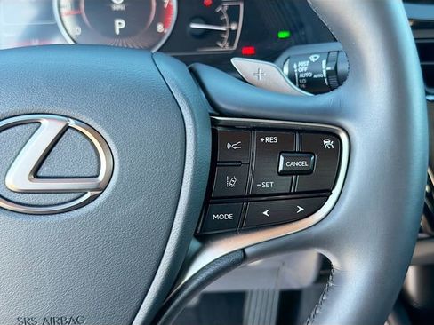 Used 2023 Lexus ES 350 w/ Premium Package image 38
