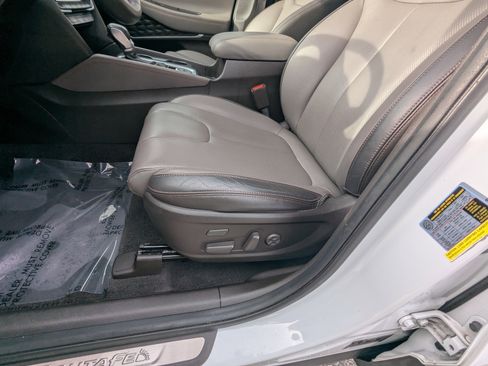 Used 2019 Hyundai Santa Fe AWD image 18