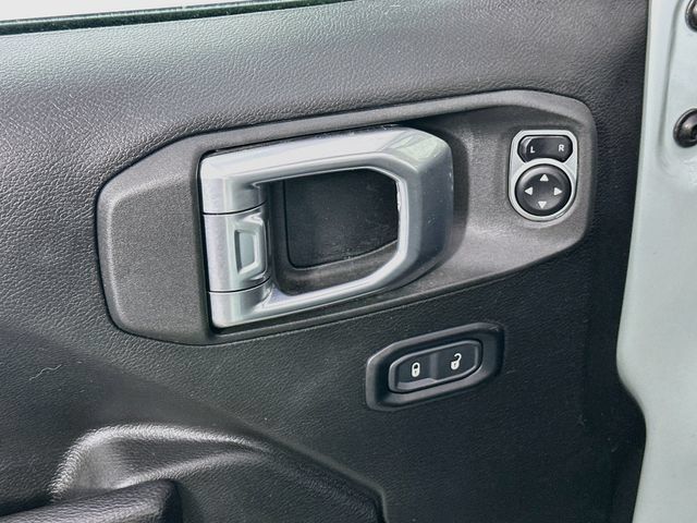Used 2023 Jeep Wrangler Unlimited w/ Sun & Screen Package AWD/4WD image 26