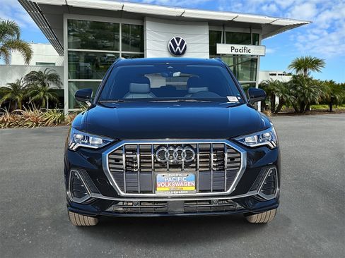 Used 2022 Audi Q3 2.0T Premium Plus w/ Premium Plus Package image 2