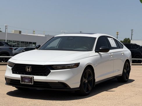 Used 2025 Honda Accord Sport image 8