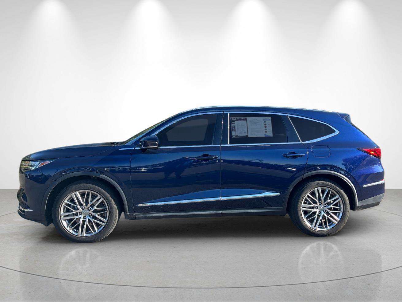 Used 2023 Acura MDX w/ Advance Package AWD/4WD image 2