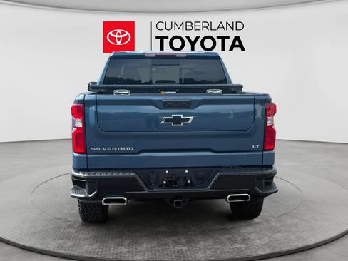 Used 2024 Chevrolet Silverado 1500 LT Trail Boss w/ Convenience Package II AWD/4WD image 4