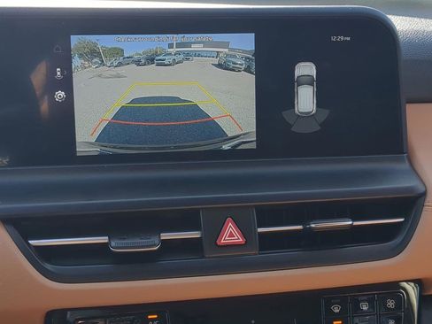 Certified 2025 Kia Seltos EX w/ EX Sunroof Package image 17