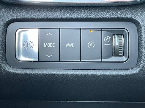 Used 2024 GMC Acadia Denali w/ Super Cruise Package AWD/4WD image 37