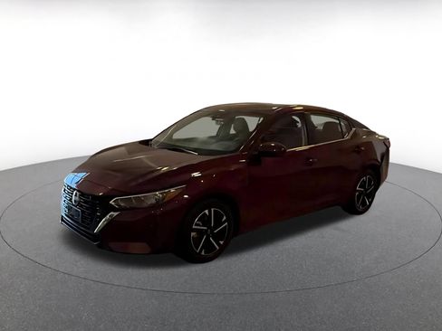 Used 2025 Nissan Sentra SV FWD image 4