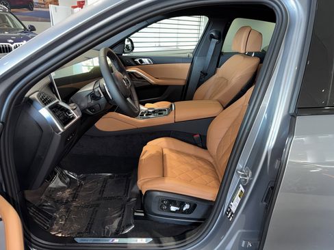 New 2026 BMW X6 xDrive40i w/ Climate Comfort Package image 14