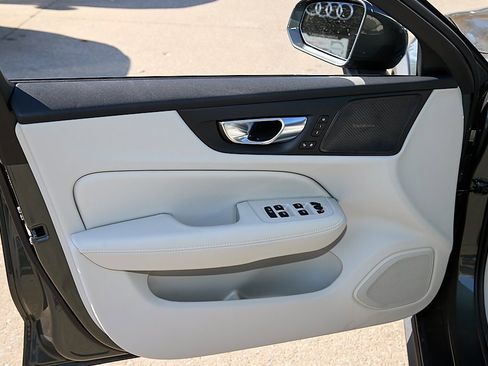 New 2026 Volvo V60 B5 Cross Country Plus w/ Climate Package image 10