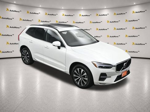 Used 2023 Volvo XC60 B5 Core AWD/4WD image 45