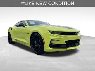 Used 2020 Chevrolet Camaro SS video 3