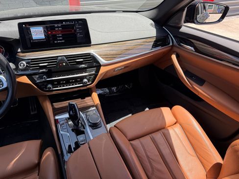Used 2023 BMW 540i w/ M Sport Package RWD image 22