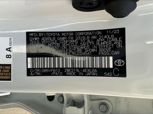 Used 2024 Toyota Corolla LE image 33