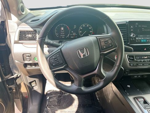 Used 2025 Honda Ridgeline RTL image 11
