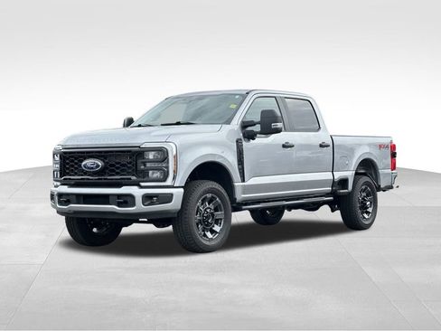 Used 2024 Ford F250 XL w/ STX Appearance Package image 6