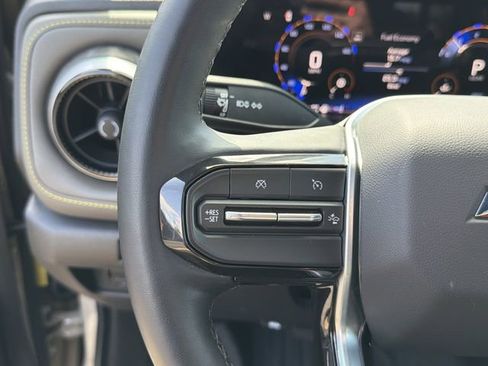 Certified 2023 Chevrolet Colorado ZR2 w/ ZR2 Convenience Package III AWD/4WD image 22