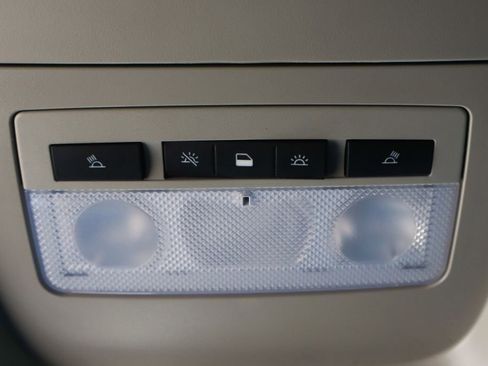 Used 2022 Chevrolet Colorado LT w/ Redline Special Edition image 30