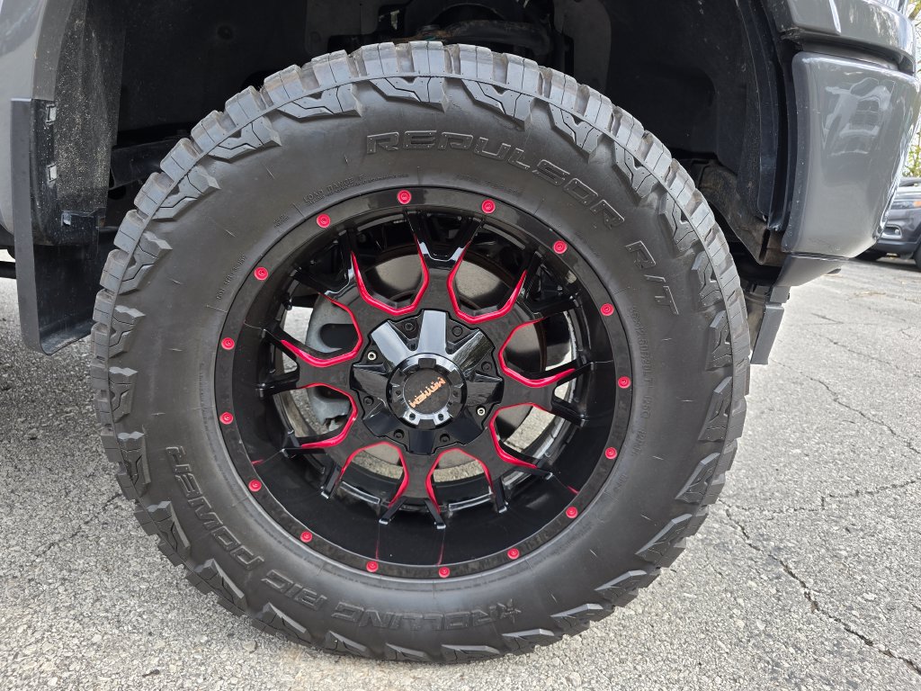 Used 2018 Ford F150 XLT w/ Equipment Group 302A Luxury AWD/4WD image 19