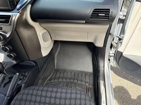 Used 2014 Scion iQ 10 Series FWD image 17