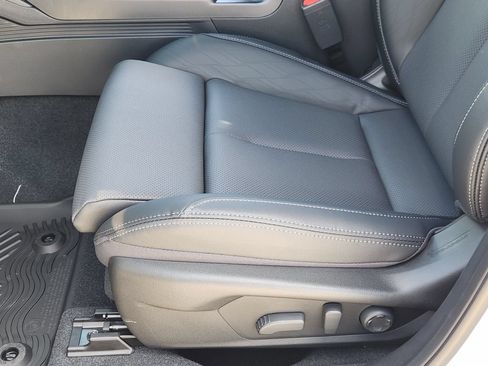 New 2026 Subaru Outback Touring XT AWD/4WD image 19