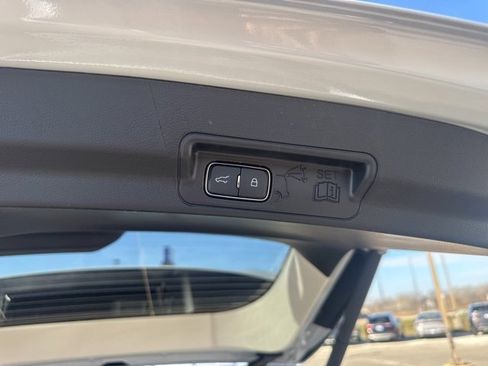 New 2026 Ford Explorer Active w/ Active Comfort Package image 13