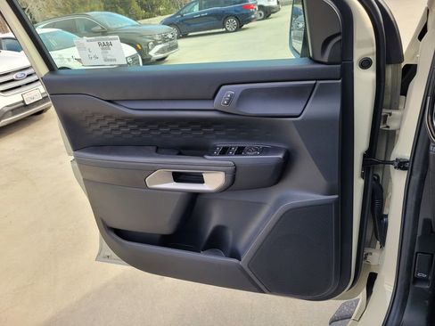 New 2025 Ford Ranger XLT w/ FX4 Off-Road Package image 44