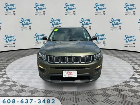 Used 2018 Jeep Compass Sport w/ Cold Weather Group AWD/4WD image 2
