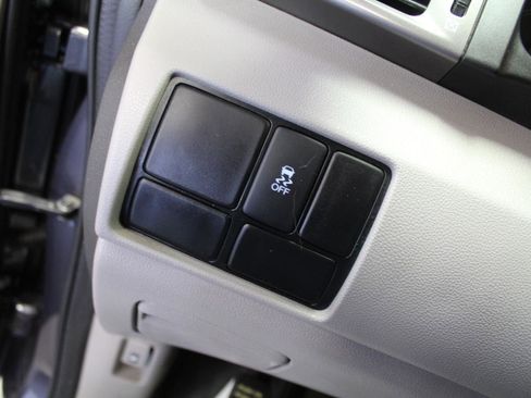 Used 2015 Honda Odyssey LX image 11