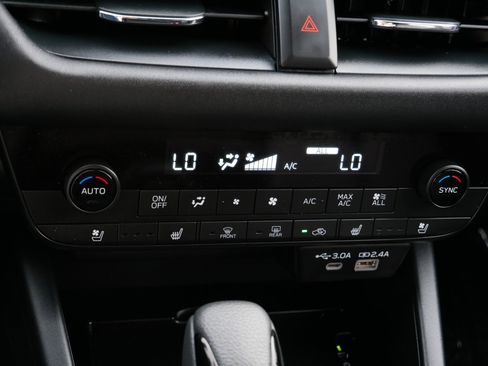 Certified 2026 Subaru Outback Touring AWD/4WD image 23